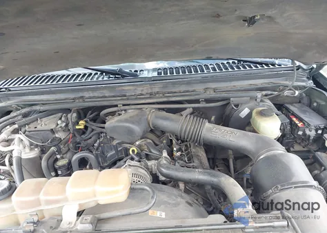 2000 Ford Excursion Limited from USA, damaged, VIN 1FMNU42L2YED18124